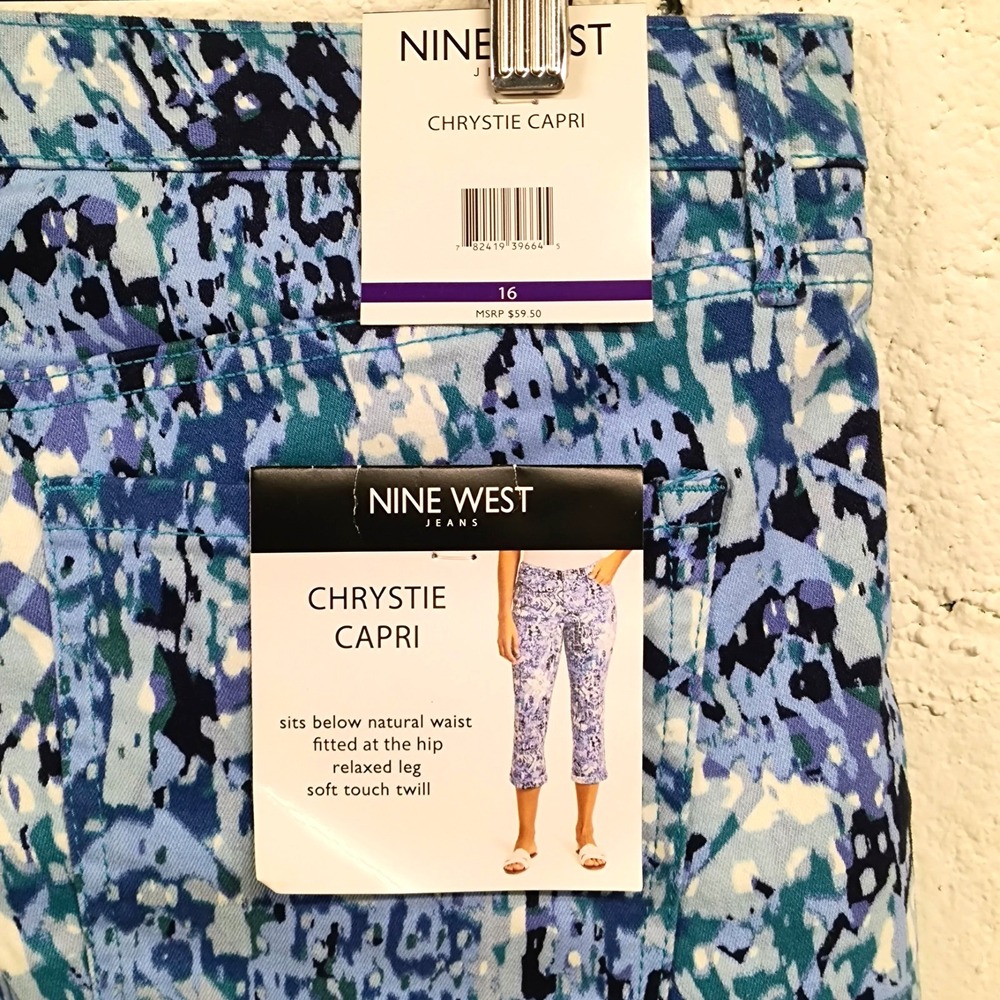 NEW Nine West Chrystie Capri Floral Jeans 16 Women Relaxed Leg Stretch High Rise